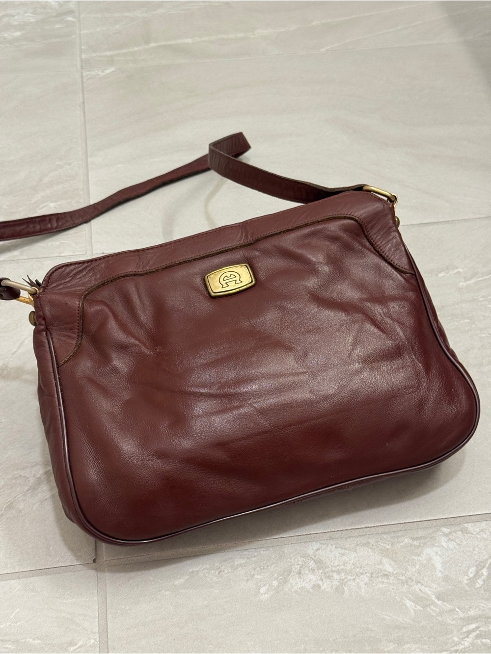 Etienne Aigner Vintage Oxblood Burgundy Shoulder Bag - Picture 3 of 12